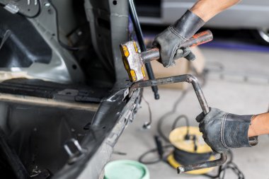 Otomatik vücut onarım serisi: araba vücut sabitleme