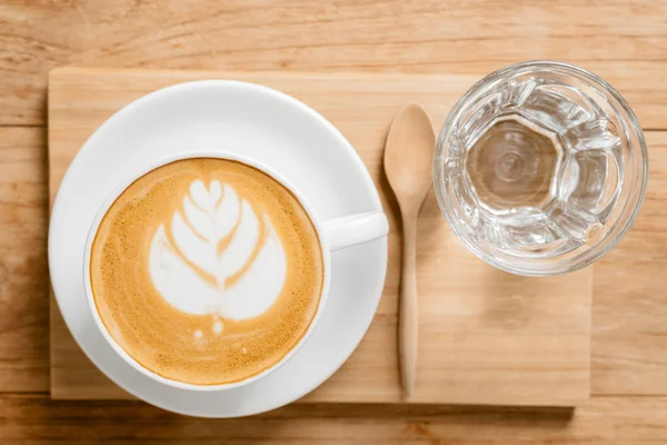 Série café : Latte café sur table en bois — Photo