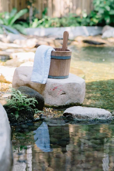Onsen series : Wooden bucket in onsen — Stock Photo, Image