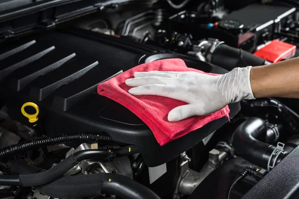 Car detailing series : Cleaning car engine — Stock Photo, Image