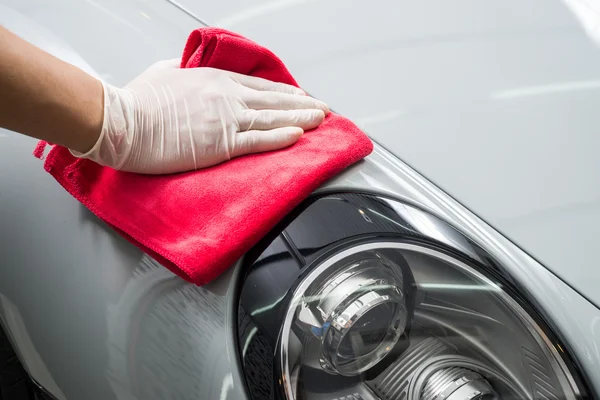 Serie de detalles del coche: Limpieza coche gris — Foto de Stock