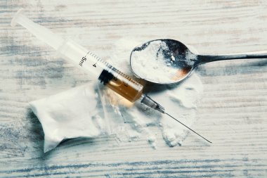 Masada beyaz uyuşturucu tozu