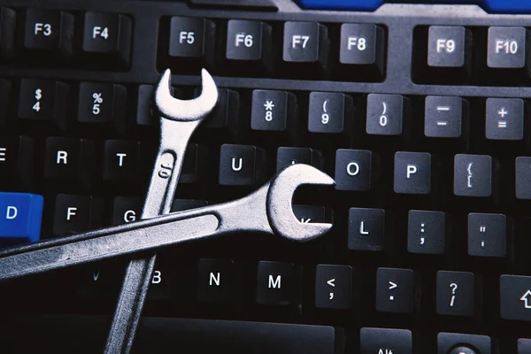 Elektronik destek konsepti. Anahtarlar 