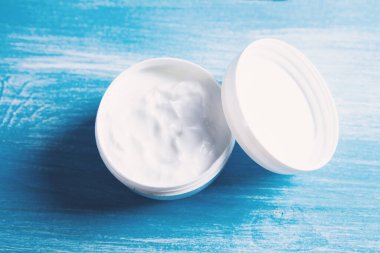 Masada el ve vücut kremi var.