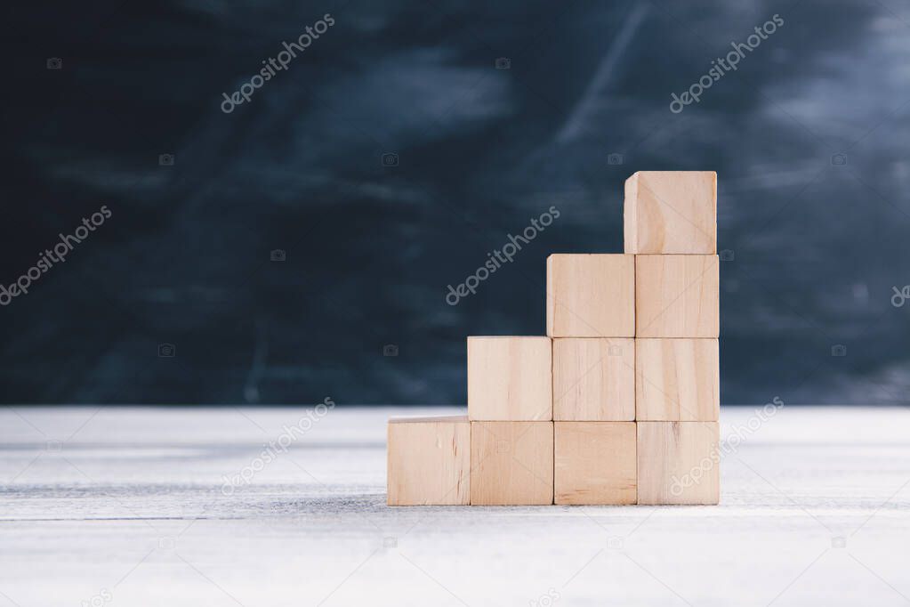 cubes on the table in the form of a ladder