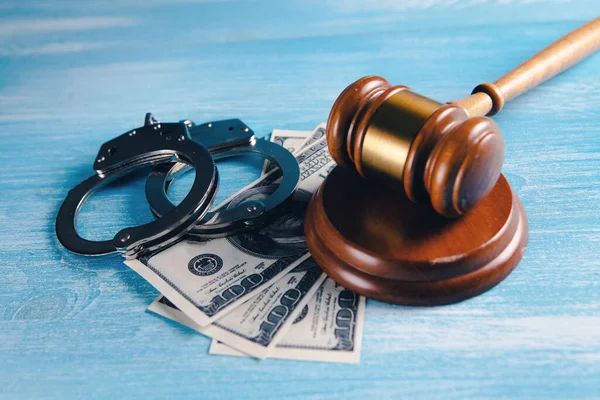 Handcuffs Money Judge Hammer — Stock Photo, Image