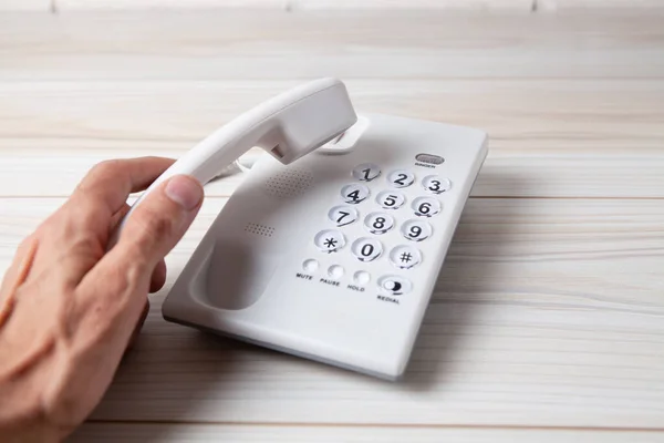 Hand Houden Van Een Home Telefoon Ontvanger — Stockfoto