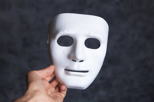 Met Een Wit Anoniem Masker — Stockfoto