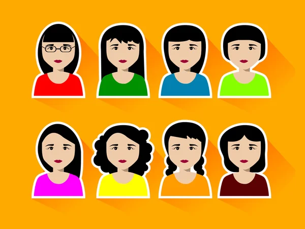 Weibliche Gesichter mit unterschiedlicher Frisur — Stockvektor