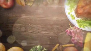 Tahta masada Şükran Günü ziyafeti düzenlemesi.