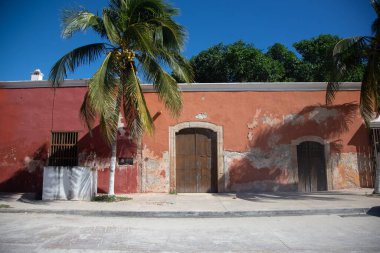 Sisal, Meksika; 1 Ocak 2026: Yucatan Yarımadası 'nda turistlere yönelik hizmetlerle ilginç bir geçmişe sahip güzel bir balıkçı köyü.