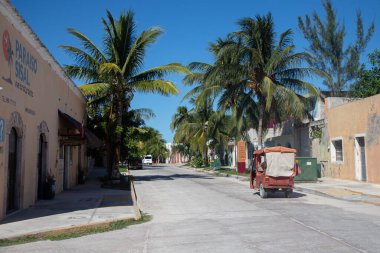 Sisal, Meksika; 1 Ocak 2026: Yucatan Yarımadası 'nda turistlere yönelik hizmetlerle ilginç bir geçmişe sahip güzel bir balıkçı köyü.