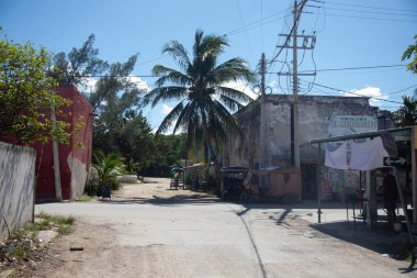 Sisal, Meksika; 1 Ocak 2026: Yucatan Yarımadası 'nda turistlere yönelik hizmetlerle ilginç bir geçmişe sahip güzel bir balıkçı köyü.