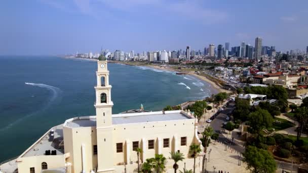 Tel Aviv - Jaffa, vista dall'alto. Città moderna con grattacieli e la città vecchia. Vista a volo d'uccello. Israele, il Medio Oriente. Fotografia aerea — Video Stock