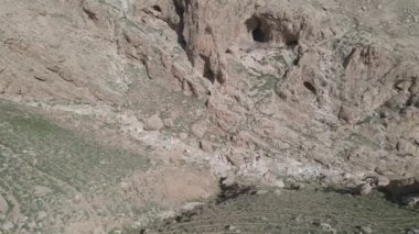 Kidron Nehri Vadisi. Panorama, Musevi çölündeki Mar Saba 'lı Büyük Lavra' nın terasından izlendi. Filistin, İsrail