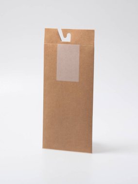 Boş kapalı el sanatları kutusu, eko dostu, geri dönüşümlü malzemelerle tek kullanımlık paketleme.