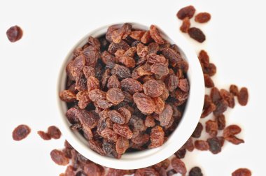 Raisens kupa beyaz arka plan