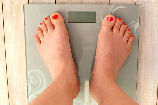 Feet on scales without text — Stock Photo, Image