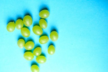 Topları üzüm yukarıdan bir arka plan olarak