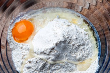 Yumurta ve un görüntüsü