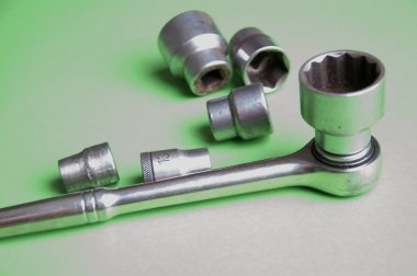 Araçlar üzerinde yeşil bir arka plan görüntüsü