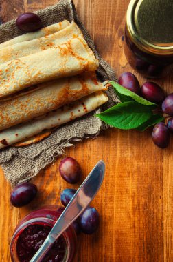 Krep ve taze Erik reçeli