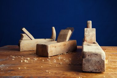 Planer marangoz ahşap arka plan üzerinde