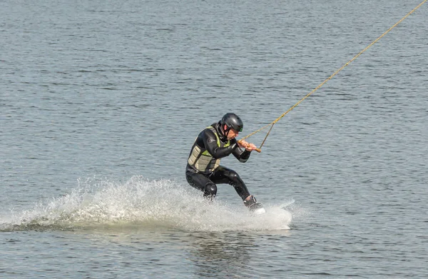 Spagna Isola Tenerife Maggio 2021 Sport Kitesurfer Sedette Sulla Tavola — Foto Stock