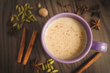 Masala çay tablo baharatlar ile