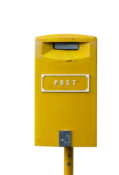 Postbox žluté s bílými nápisy izolovaných na bílém pozadí — Stock fotografie