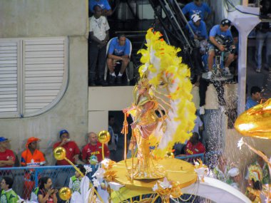 Rio de Janeiro, Brezilya - Şubat 23: Şubat 23, 2009 tarihinde Rio de Janeiro'da karnaval yıllık sırasında inanılmaz extravaganza
