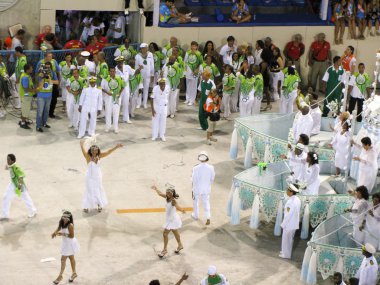Rio de Janeiro, Brezilya - Şubat 23: Şubat 23, 2009 tarihinde Rio de Janeiro'da karnaval yıllık sırasında inanılmaz extravaganza