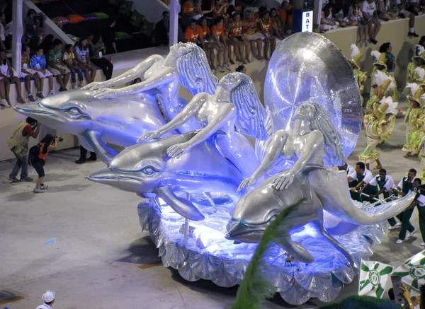 Río de Janeiro, Brasil - 23 de febrero: increíble extravagancia durante el Carnaval anual en Río de Janeiro el 23 de febrero de 2009 —  Fotos de Stock