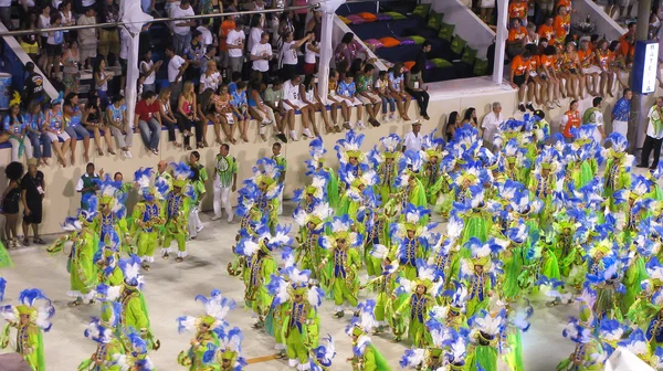 Rio de Janeiro, Brasilien - 23. Februar: Erstaunliches Spektakel während des alljährlichen Karnevals in Rio de Janeiro am 23. Februar 2009 — Stockfoto