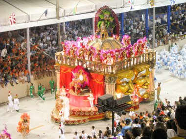 Rio de Janeiro, Brezilya - Şubat 23: Şubat 23, 2009 tarihinde Rio de Janeiro'da karnaval yıllık sırasında inanılmaz extravaganza