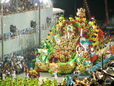 Rio de Janeiro, Brezilya - Şubat 23: Şubat 23, 2009 tarihinde Rio de Janeiro'da karnaval yıllık sırasında inanılmaz extravaganza