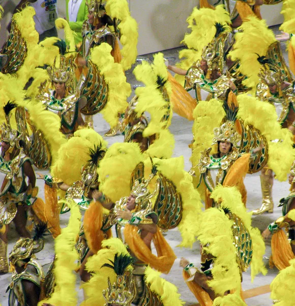 Rio de Janeiro, Brésil - 23 février : une extravagance incroyable lors du Carnaval annuel à Rio de Janeiro le 23 février 2009 — Photo