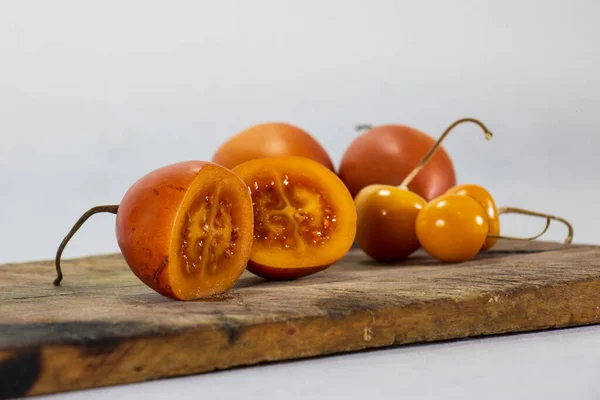 Tomate Arbre Côté Groseille Maquereau Dorée Montrant Ses Graines Sur — Photo