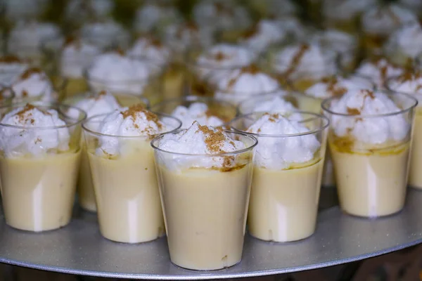 Suspiro Limea Peruvian Dessert Foreground — Fotografia de Stock