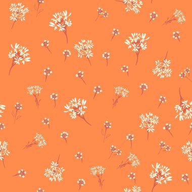 Beyaz ve krem rengi kır çiçekleriyle turuncu arka planda kusursuz bir çiçek deseni. Kumaş, ambalaj kağıdı, duvar kağıdı ve modern dekoratif tasarım için şablon