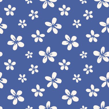 Yumuşak çivit mavisi arka planda beyaz minimalist çiçeklerle kusursuz vektör deseni. Kumaş, ambalaj, kırtasiye ve dekor için basit ve modern tasarım