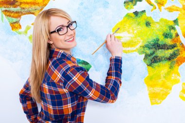 Aşağı bir güzel sanatlar. 