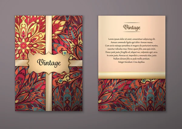 Çiçek mandala desen ve süs eşyaları ile Vintage kartları.