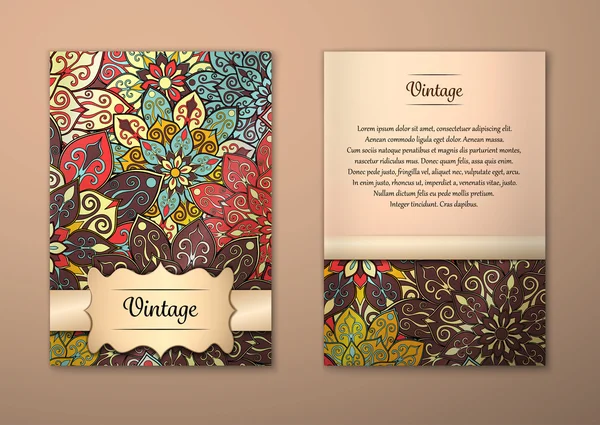 Çiçek mandala desen ve süs eşyaları ile Vintage kartları.