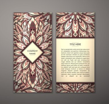 Çiçek mandala desenli el ilanı