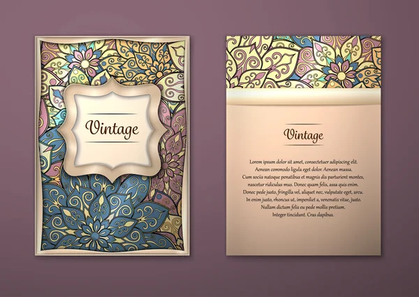 Cartões vintage com padrão de mandala floral e ornamentos . — Vetor de Stock