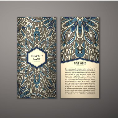 Çiçek mandala desenli el ilanı