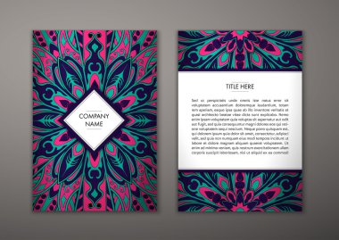 Çiçek mandala desenli el ilanı