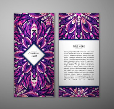 Çiçek mandala desenli el ilanı