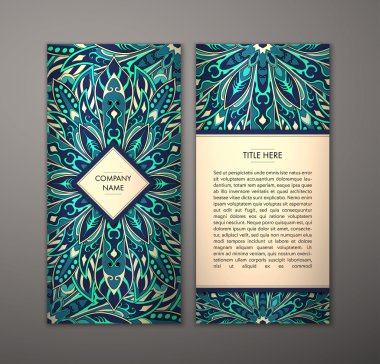 Çiçek mandala desenli el ilanı